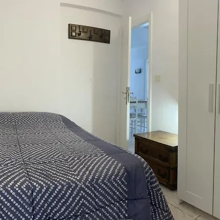 Luminoso Con Patio Y Jardin 아파트 *