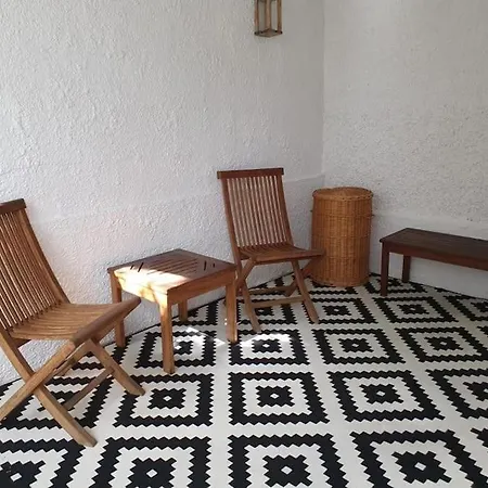 Luminoso Con Patio Y Jardín