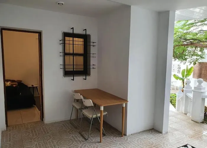 Luminoso Con Patio Y Jardin